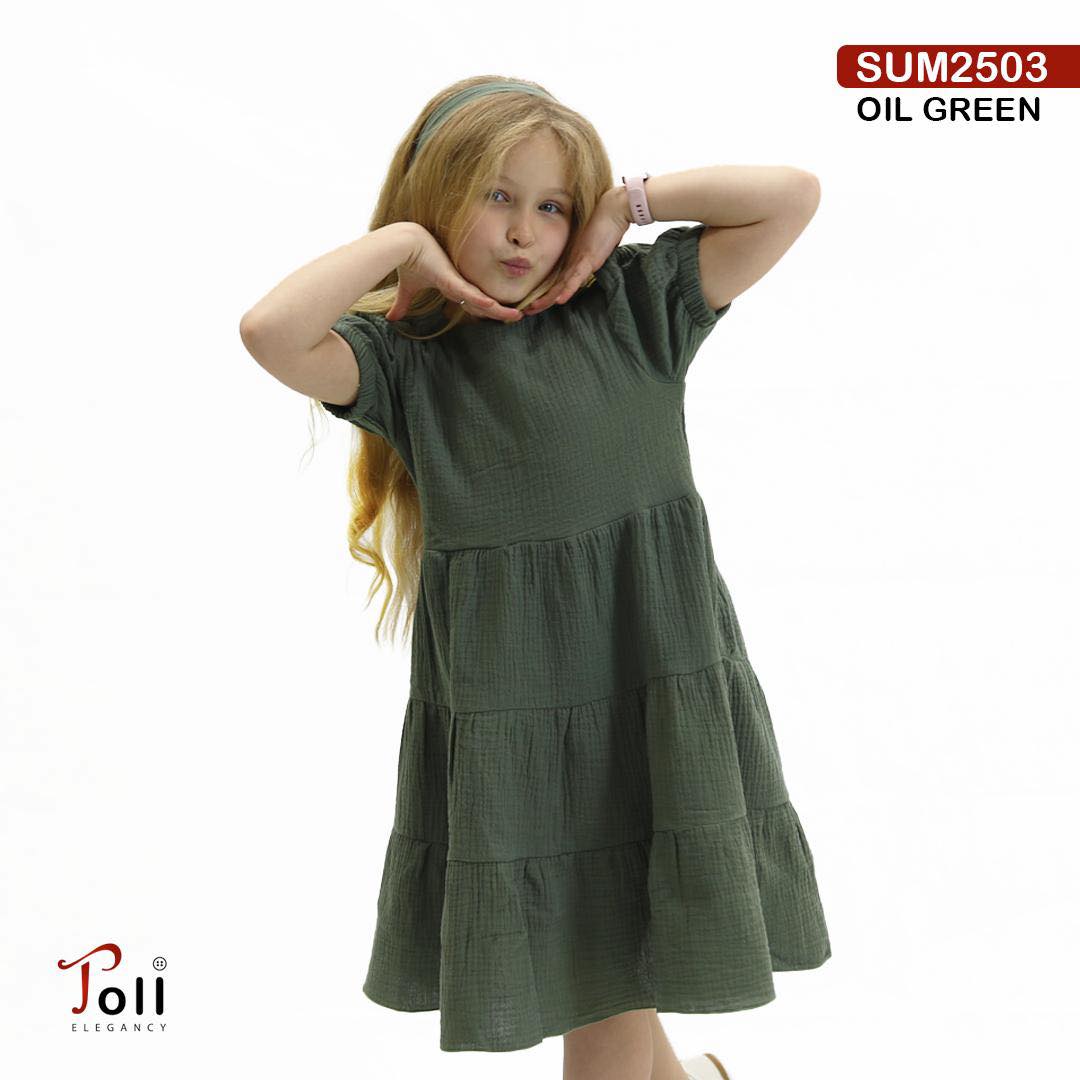 An elegant girls’ dress